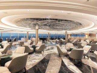 Regent Seven Seas - GRA Observation Lounge - Sharon Carr Travel
